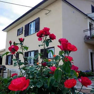 https://apartments-rusin.primorje-gorskikotar.com