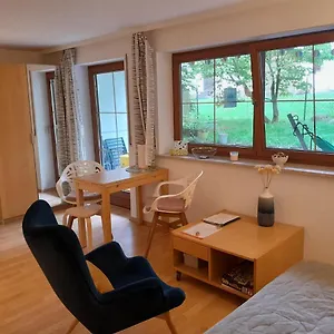 Mit Kueche Und Balkon Oder Terrasse, Ruhig Und Gut Erreichbar Appartement Piding