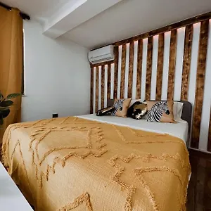 Floors Апартаменты